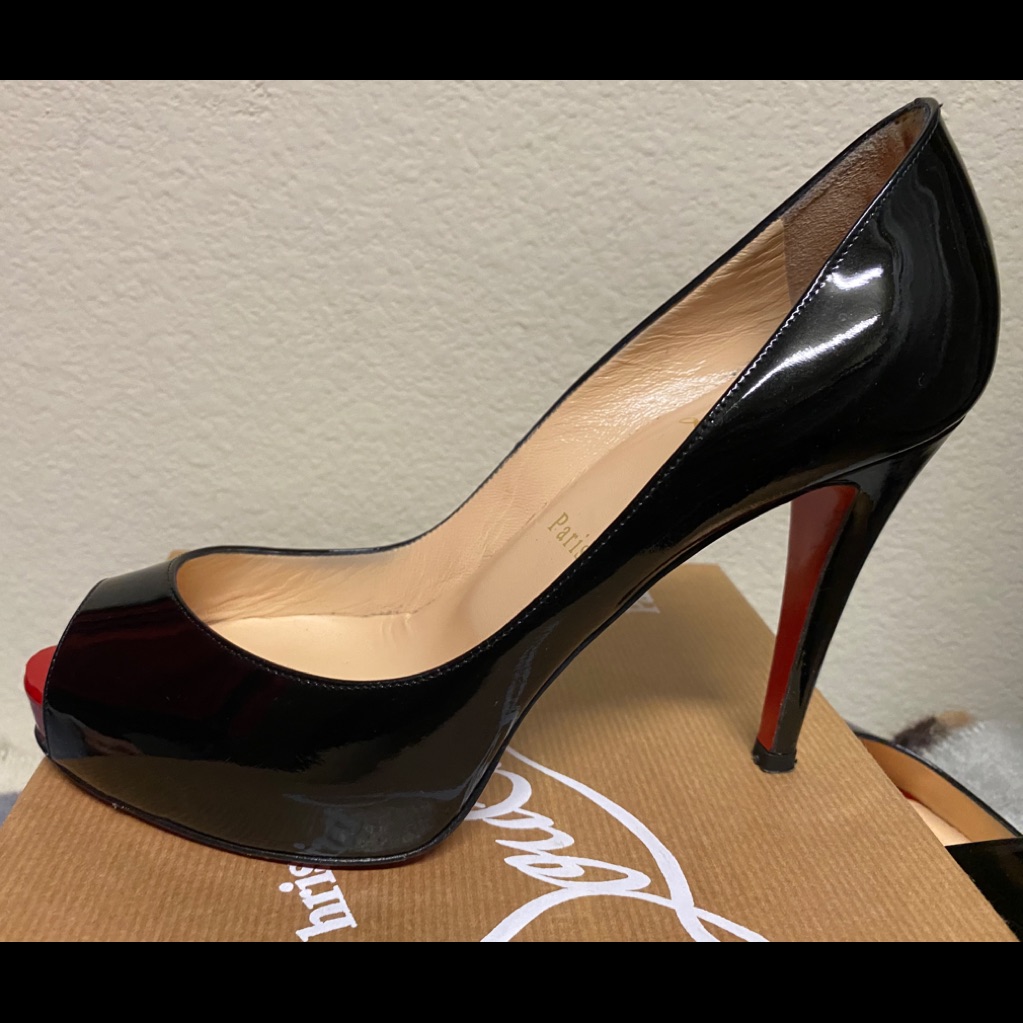 Christian Louboutin Very Prive 100 Patent Calf